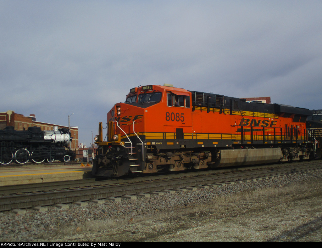 BNSF 8085